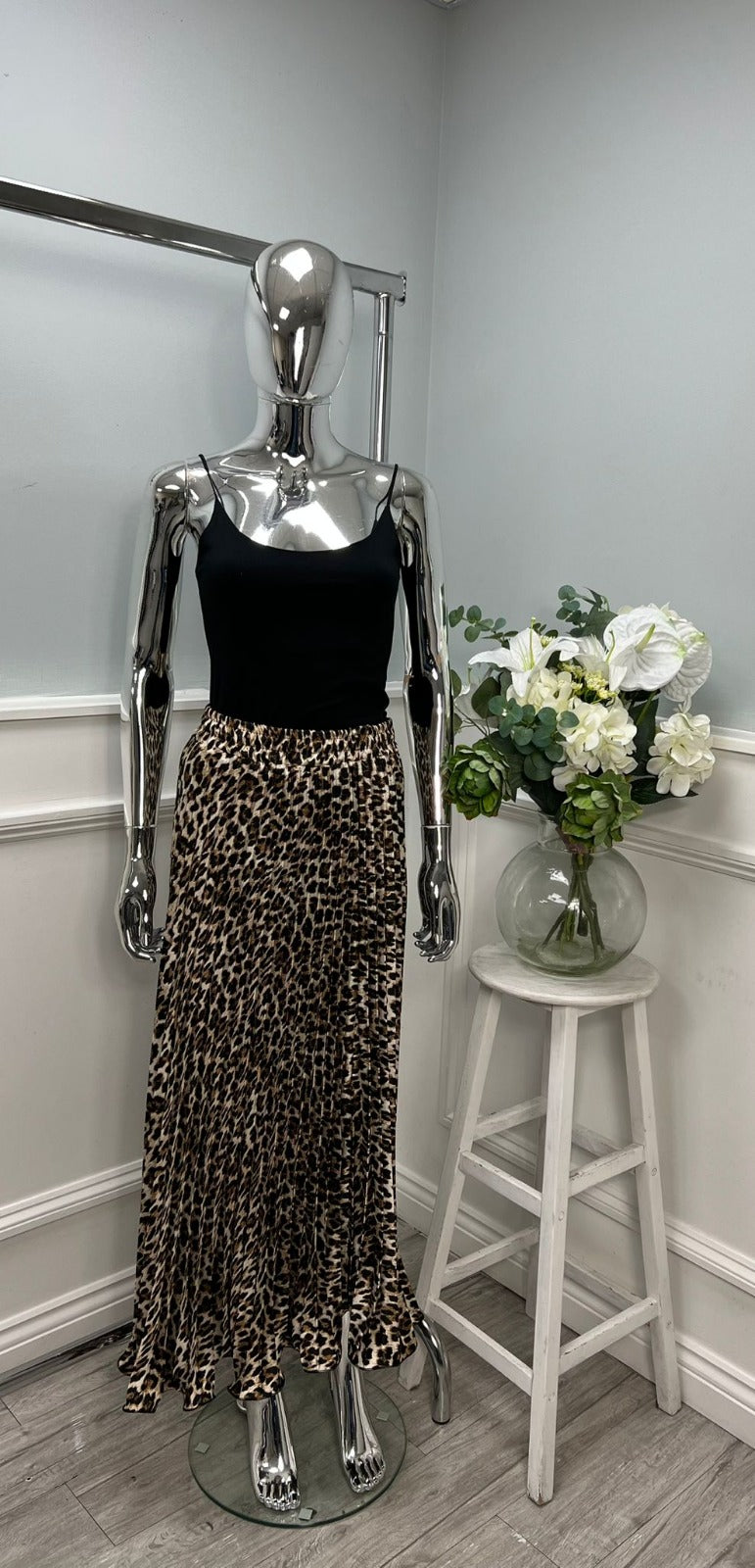 The Frankie Leopard Print Pleated Maxi Skirt